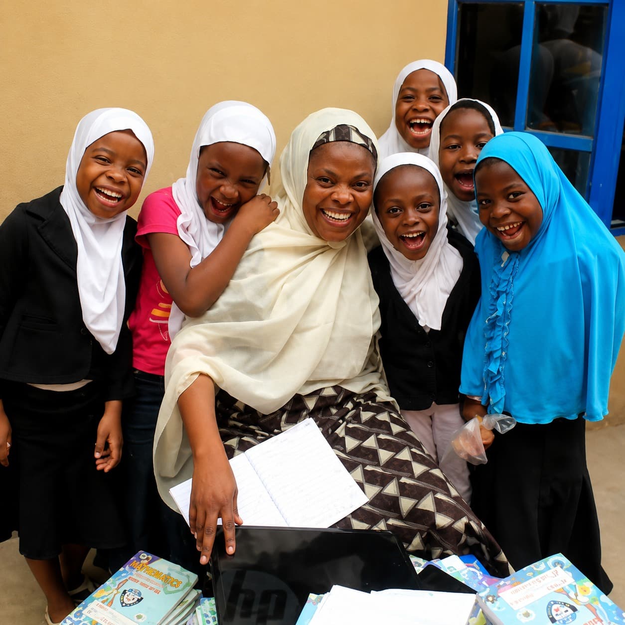 Alhaja Zinat Bola Afunku with Sulaiman Shado pupils